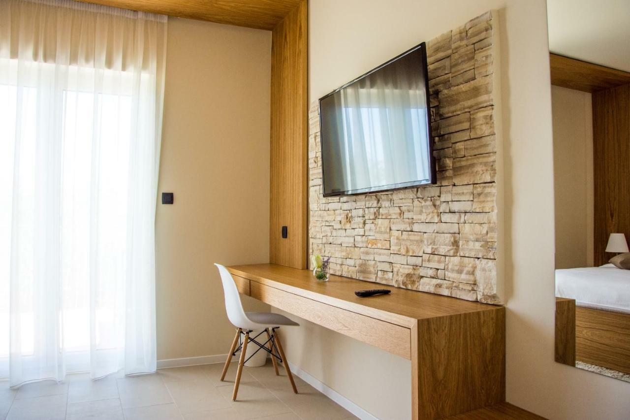 Villa Rooms Mediteran Borovici ภายนอก รูปภาพ