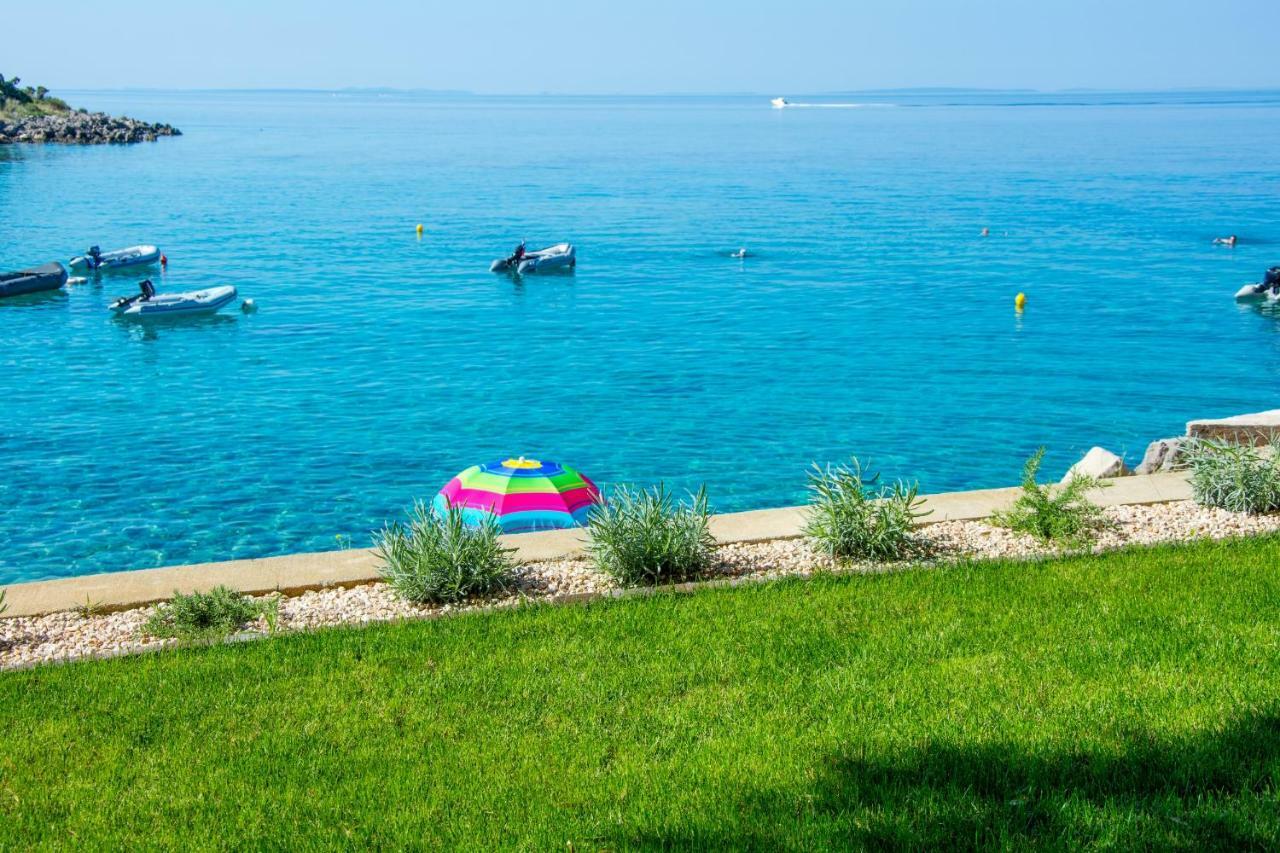 Villa Rooms Mediteran Borovici ภายนอก รูปภาพ